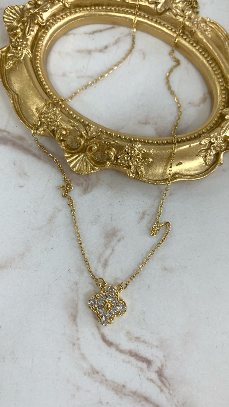 Zirconia Clover Gold Necklace