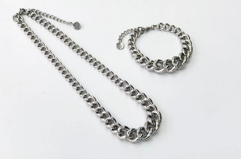 Modern Chain Silver Necklace