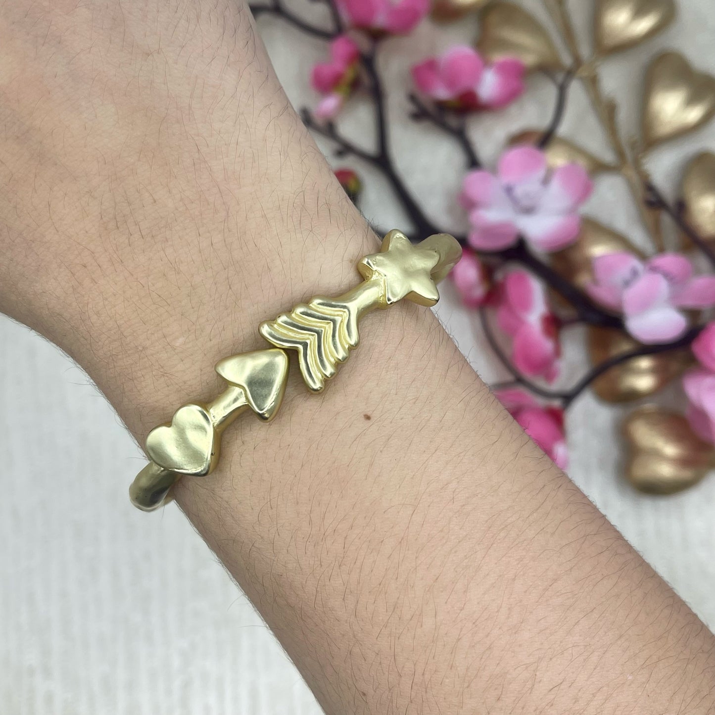 Arrow With Heart and Star Gold Bracelet