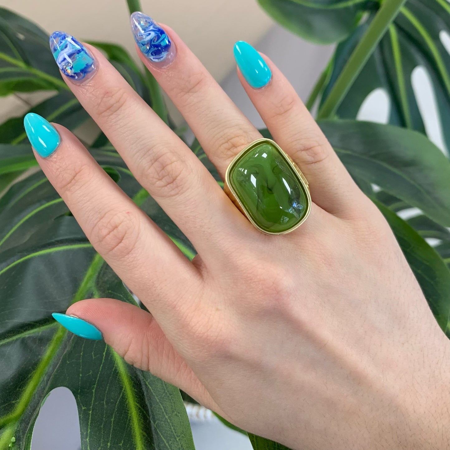 Green Acry Stone Ring Gold