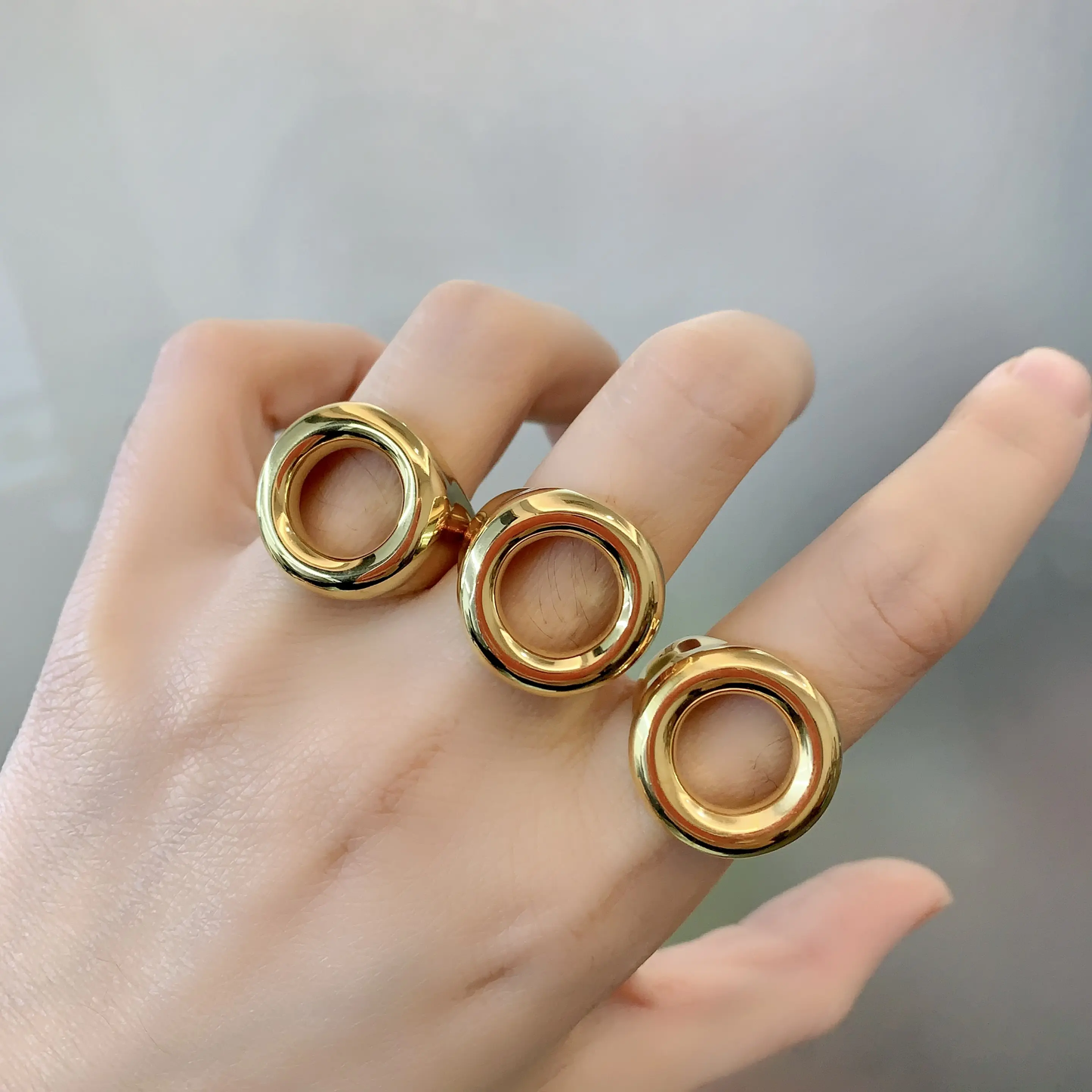 Open Circle Gold Ring