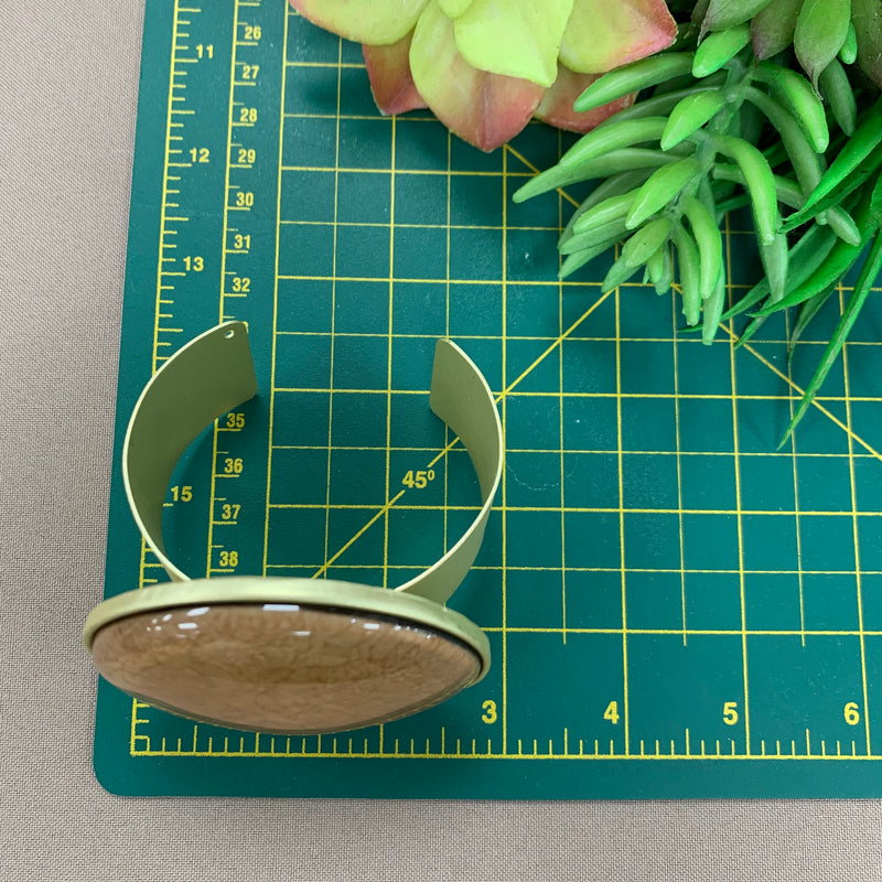 Big Round Light Brown Gold Bracelet