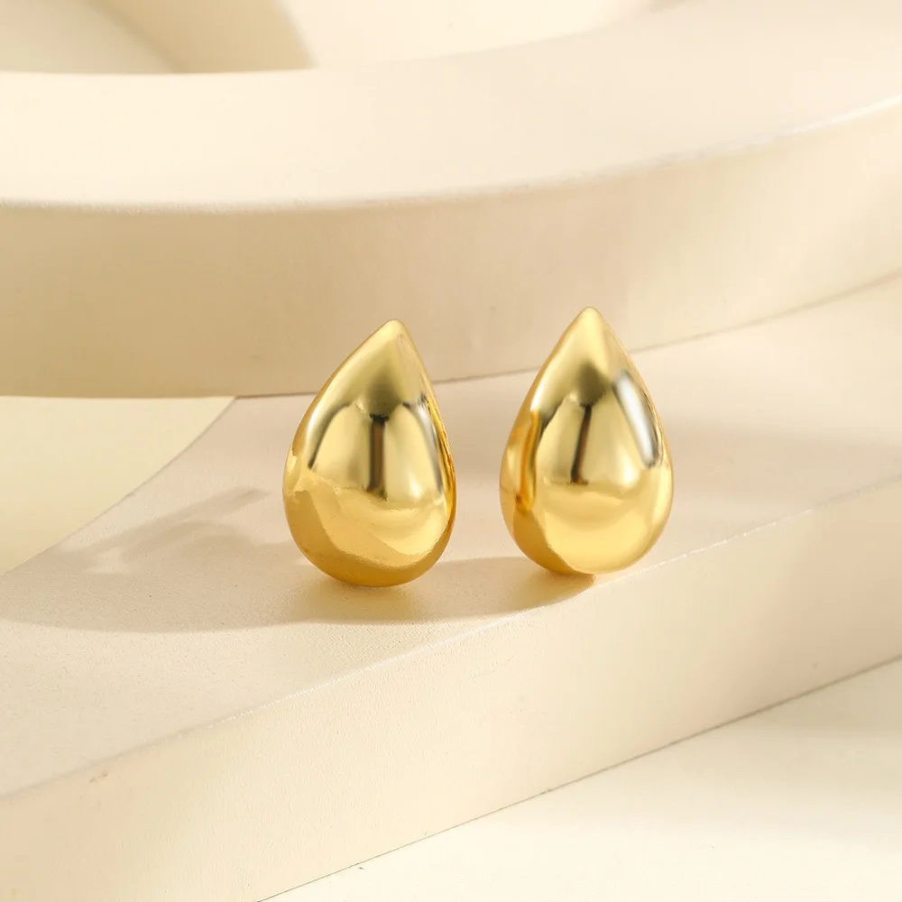 Small Drops Gold Earrings