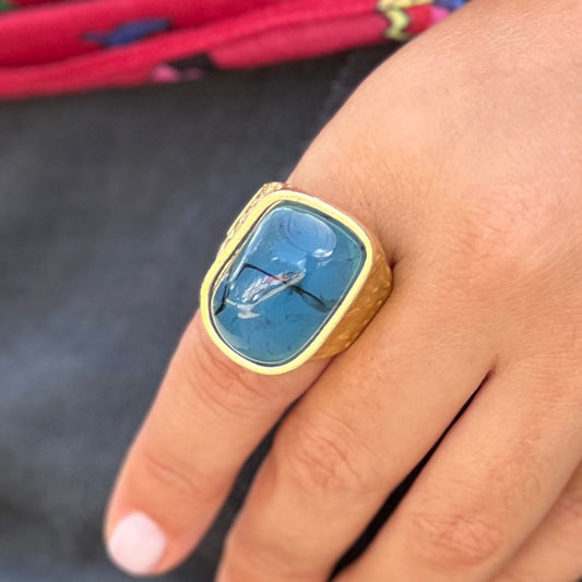 Blue Acry Stone Ring Gold