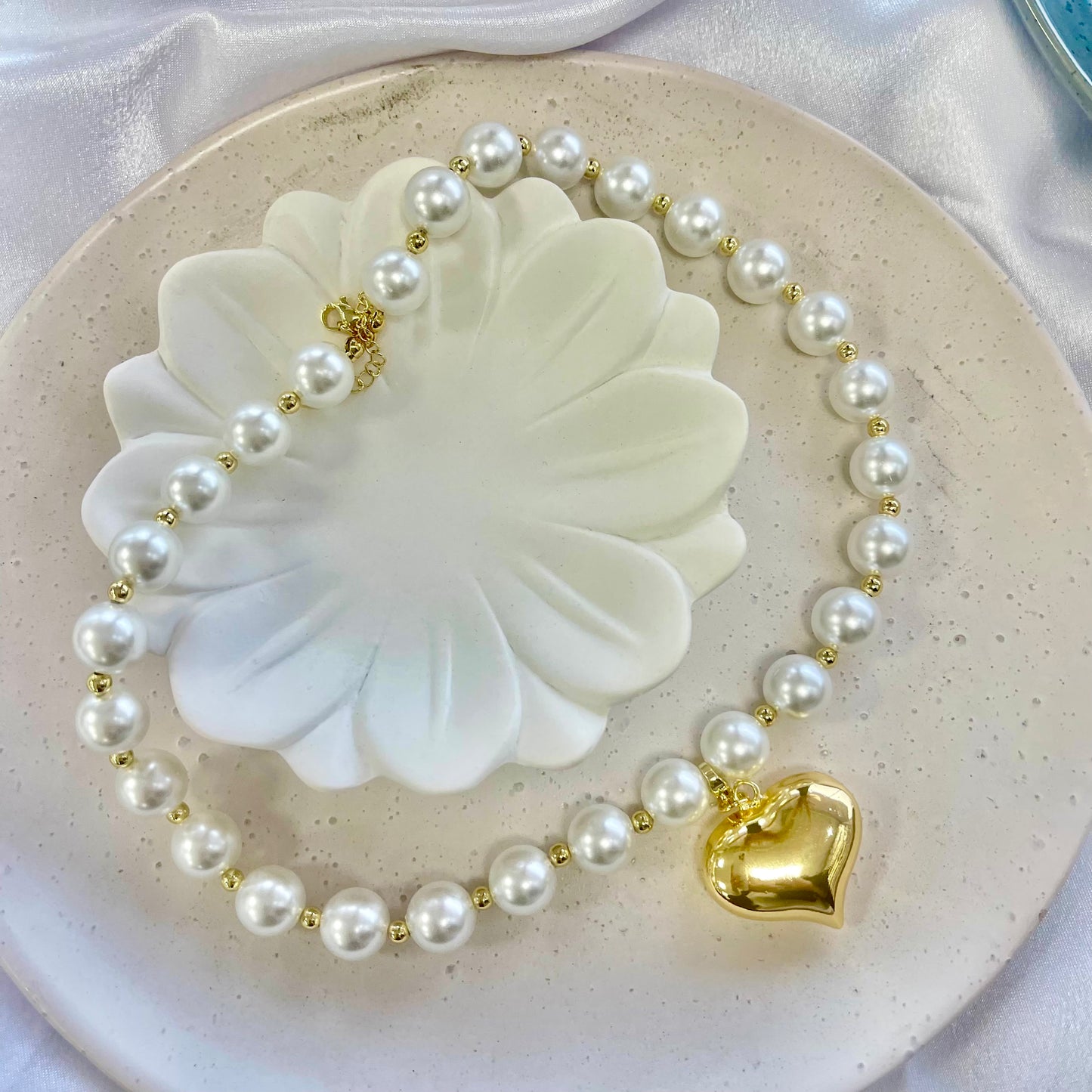 Pearl With Gold Bubble Heart Necklace