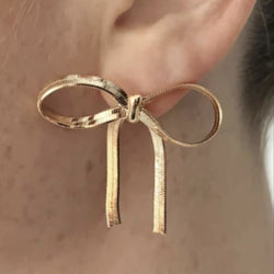Gold Mid Bow Earrings
