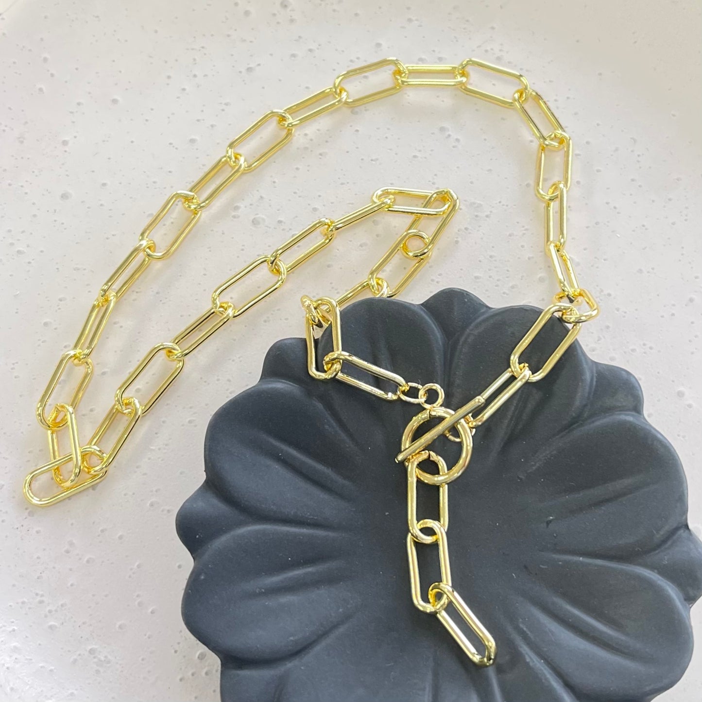 Clip Chain Toggle Gold Necklace