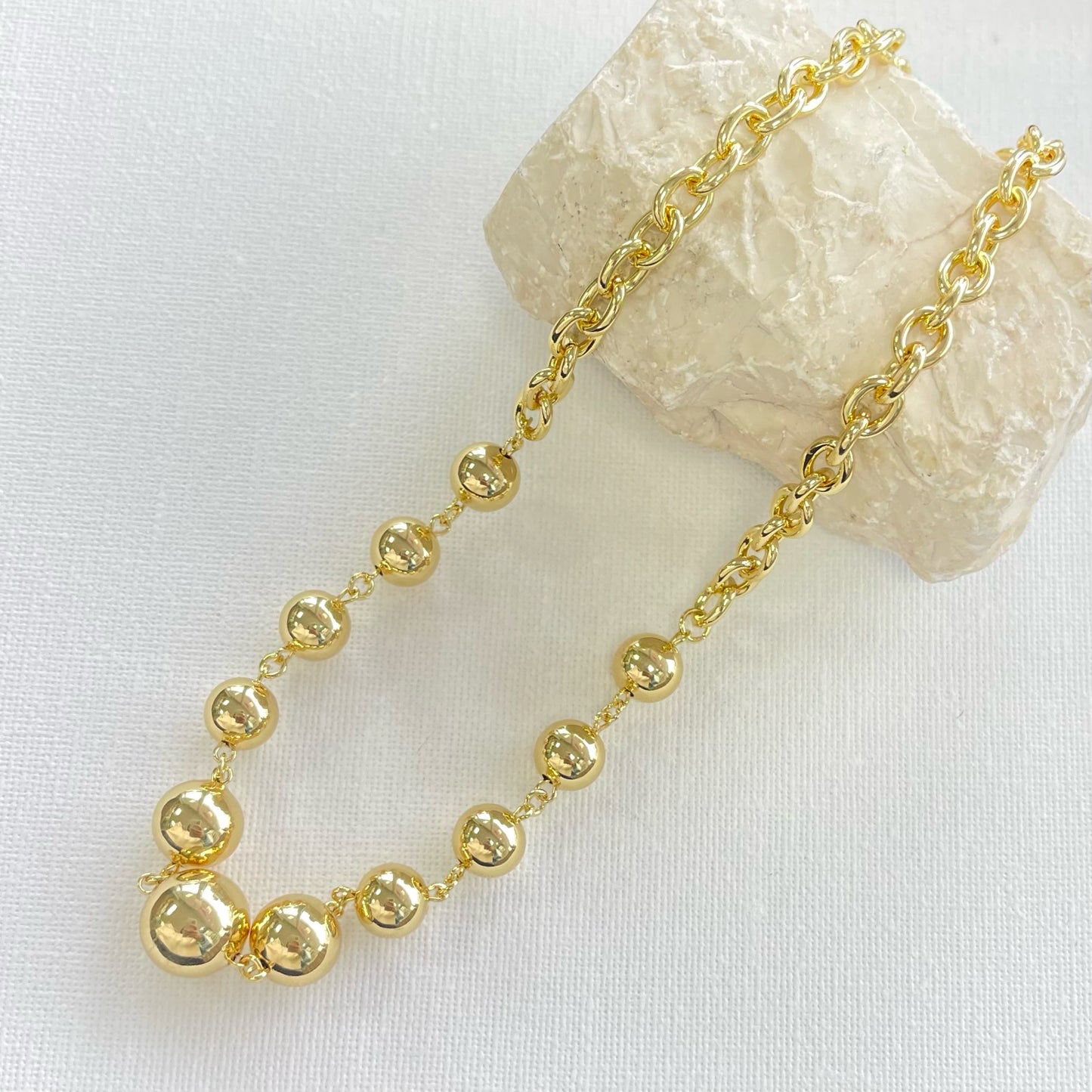 Globes Gold Necklace