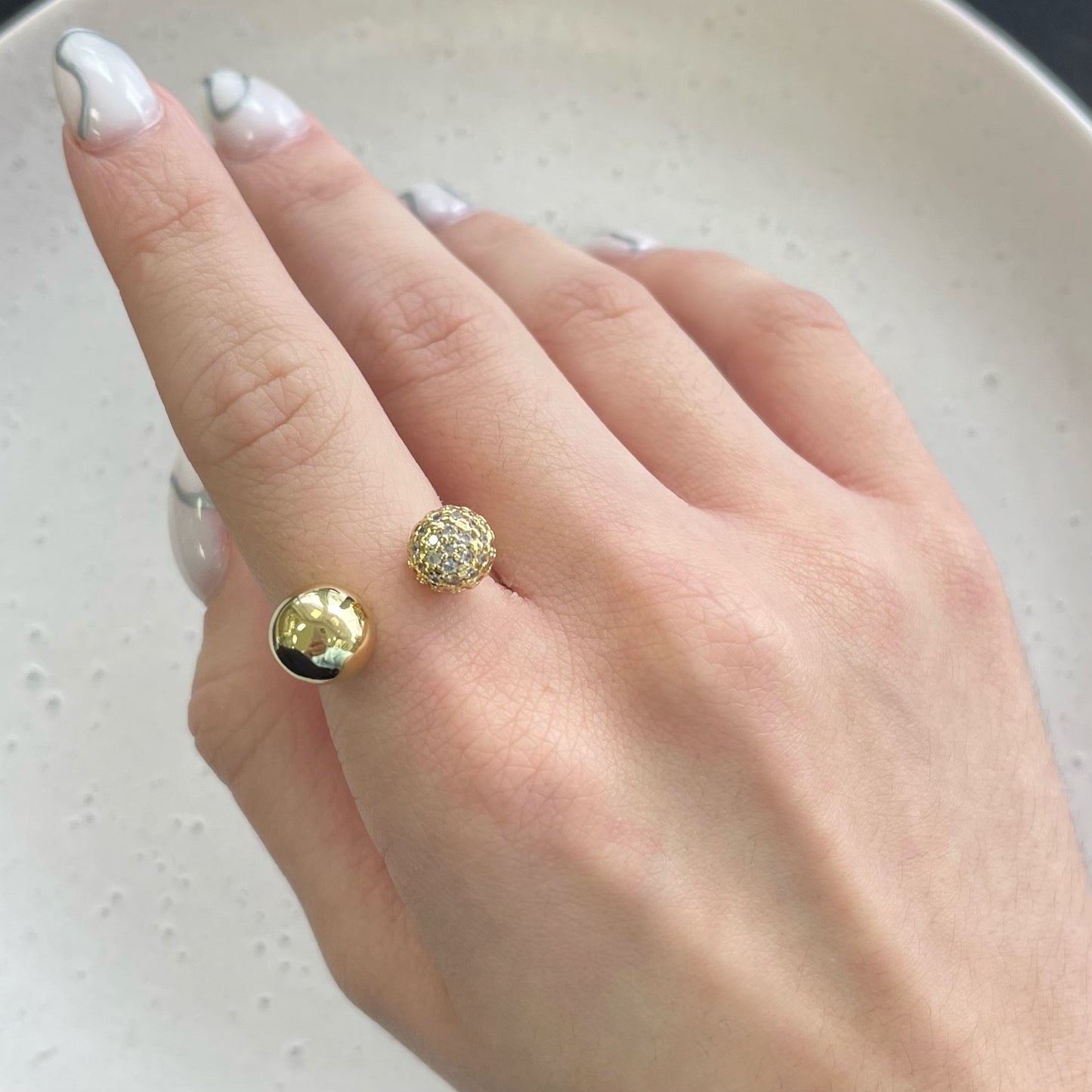 Two Globe One Quartz Gold Ring