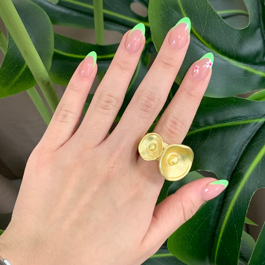 Gold Ring With Two Flowers