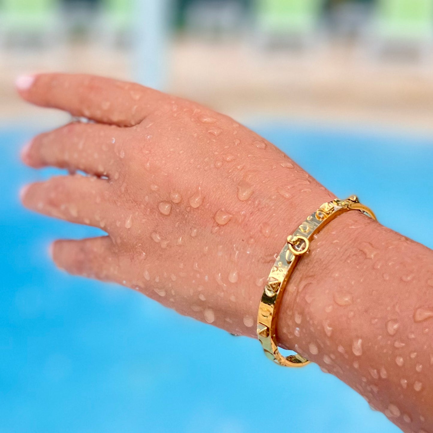 Stud With Hoop Gold Thin Bangle