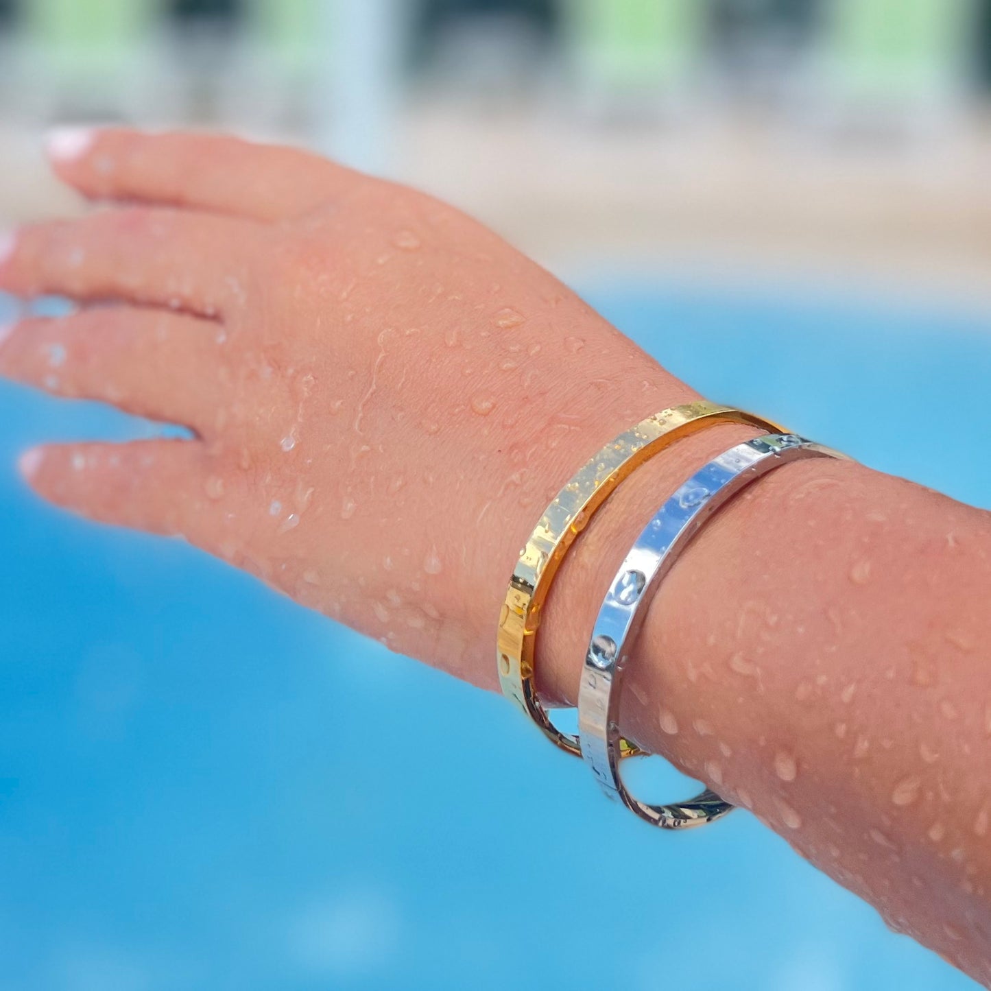 Shiny Minimal Silver Cuff