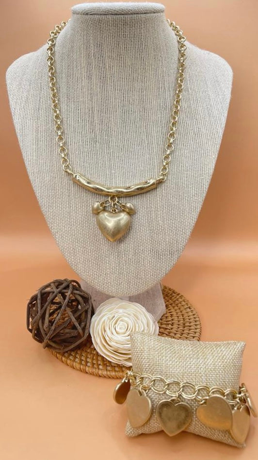 3 Heart Gold Chain Necklace