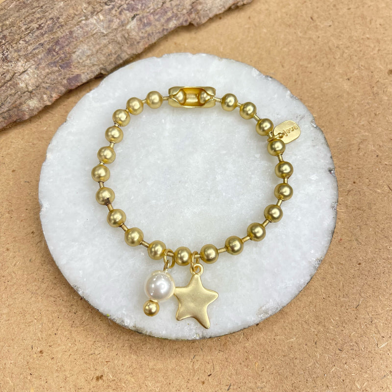 Star Gold Bracelet with One Pearl