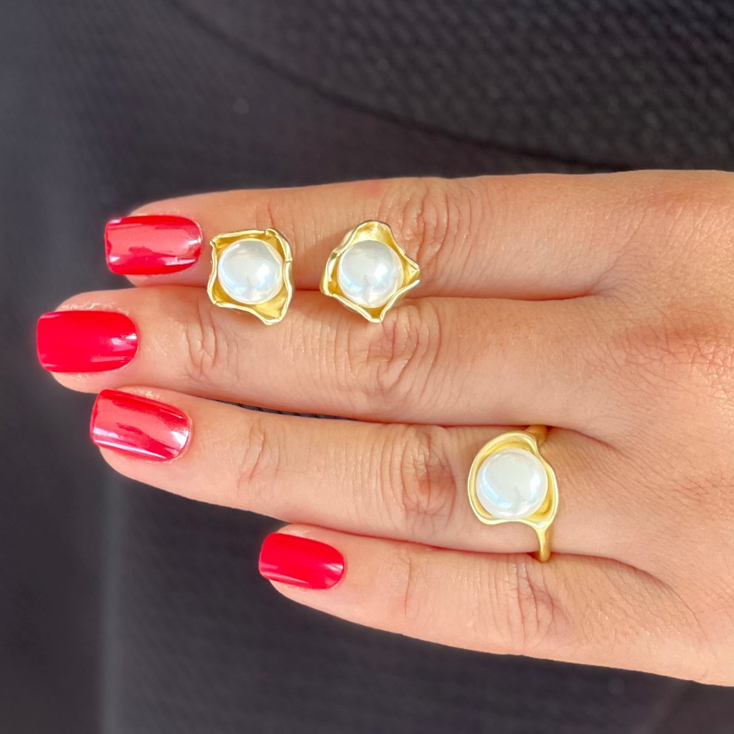 Tiny Pearl Gold Ring