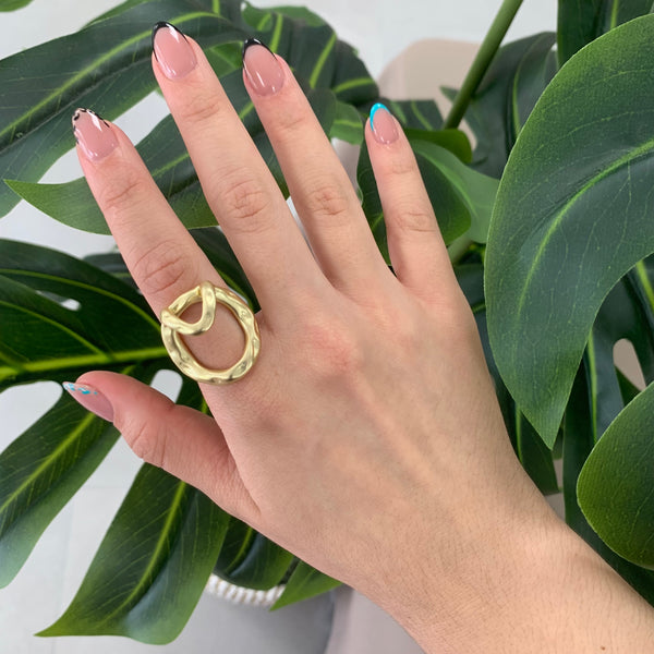 Medium Circle Gold Ring