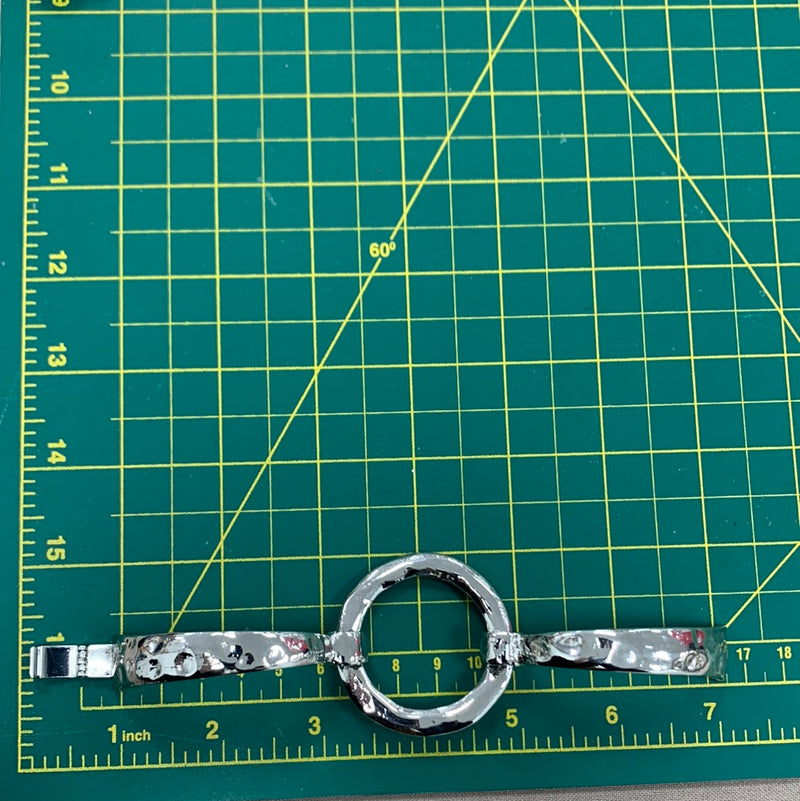 Bracelet With a Circle in the Center Silver