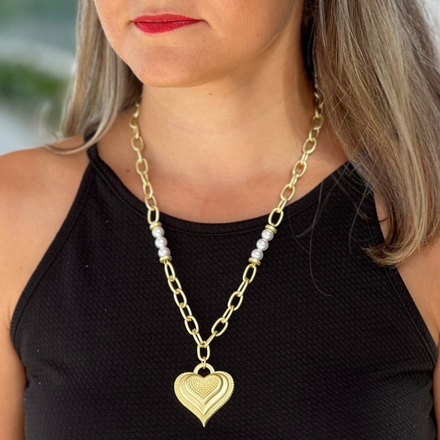 Heart Pendant With Pearl Gold Necklace