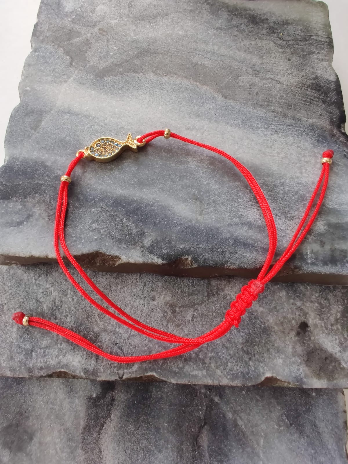 Fish Zirconia Red Rope Bracalet