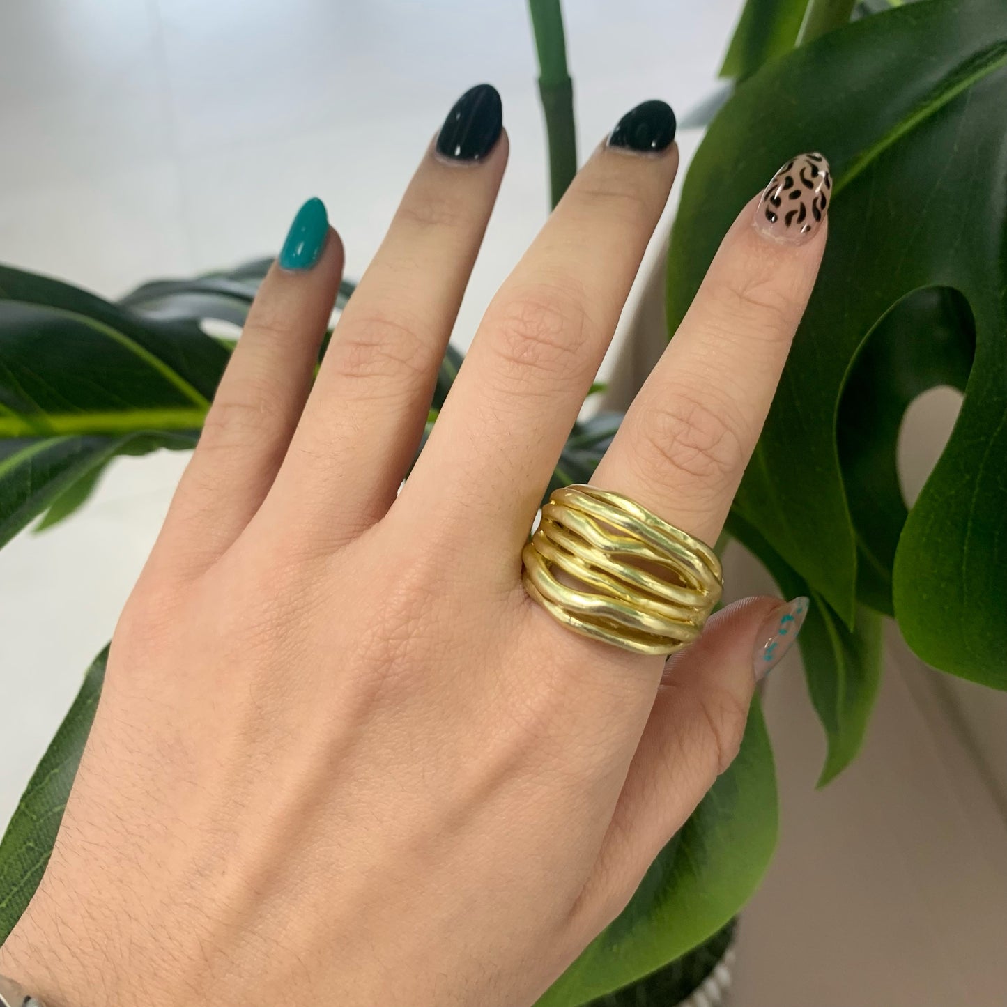 Elastic Gold Ring With Many Lines