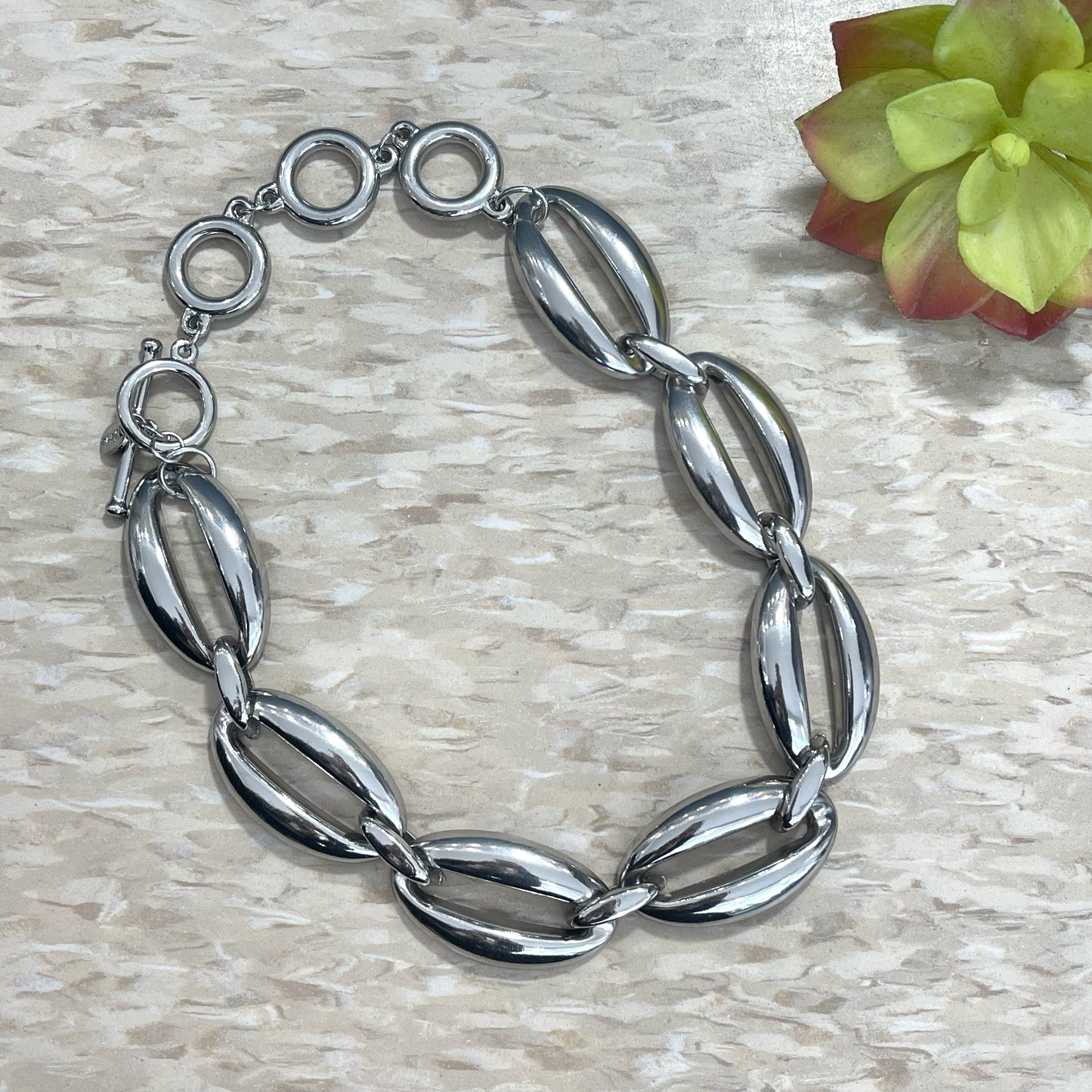 Oval Necklace Silver Plated